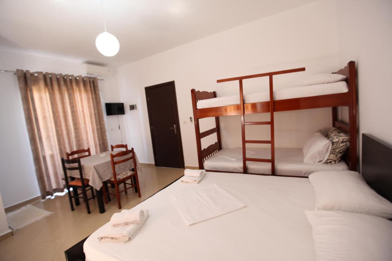 Vila Enea Εξαμίλιο Εξωτερικό φωτογραφία