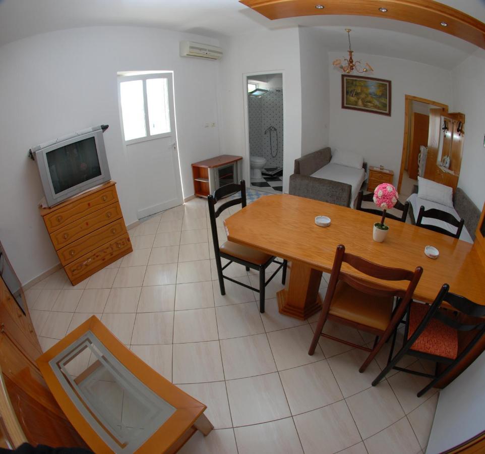 Vila Enea Εξαμίλιο Εξωτερικό φωτογραφία