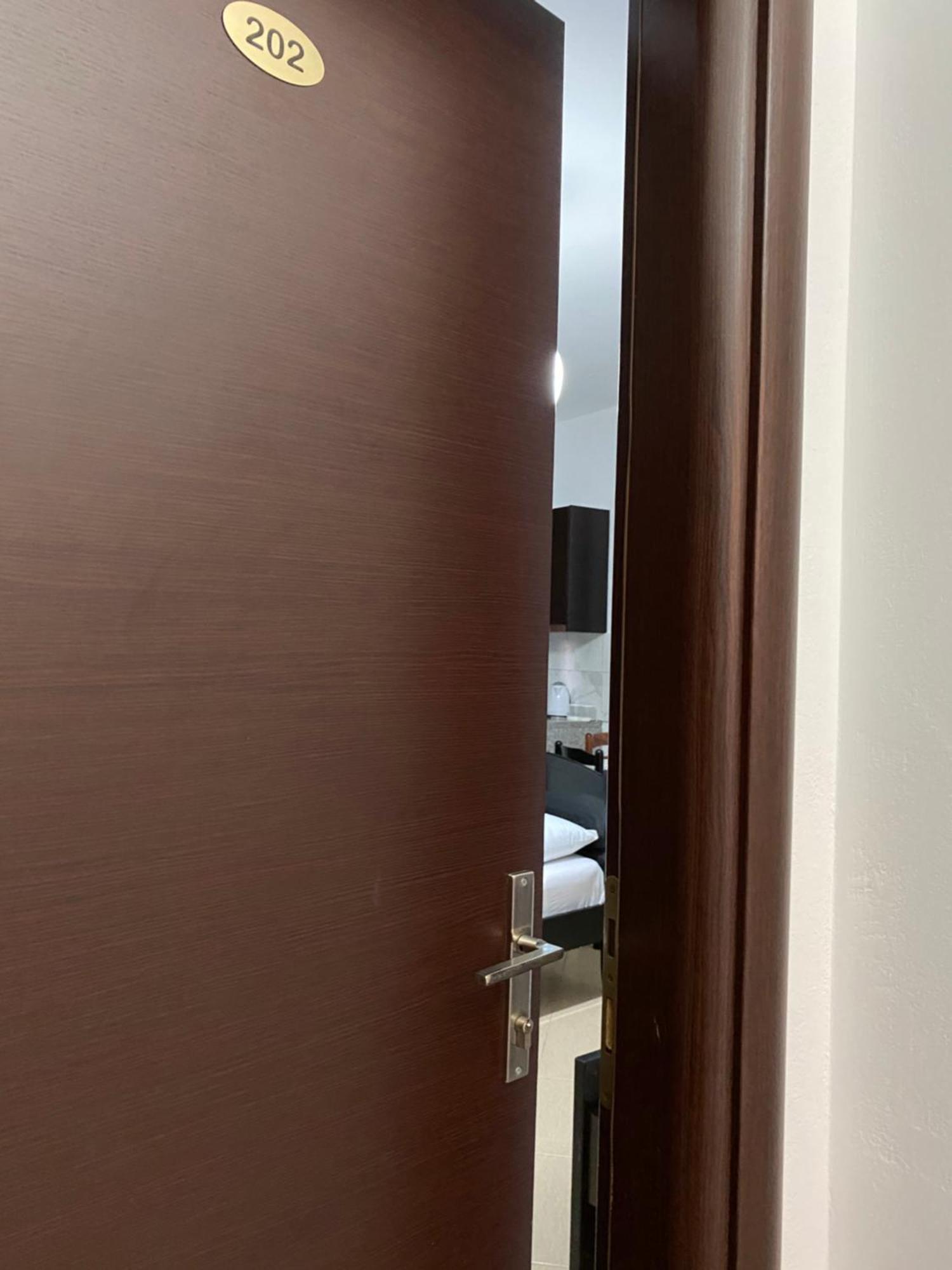 Vila Enea Εξαμίλιο Εξωτερικό φωτογραφία